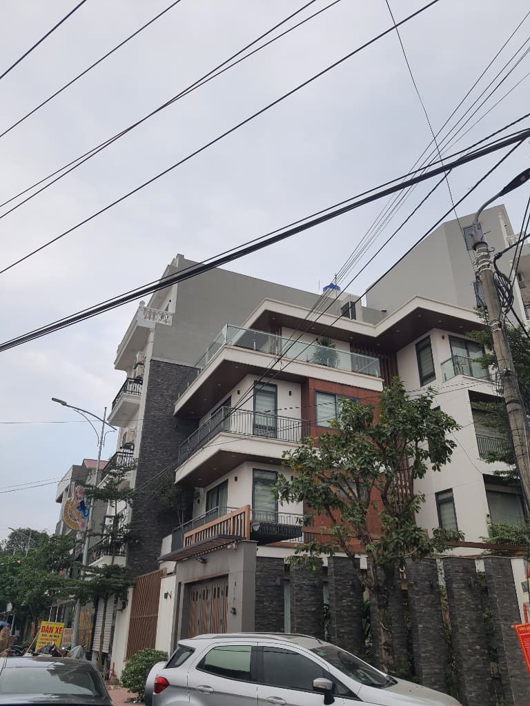 Hình ảnh thực tế biệt thự cao cấp sử dụng hệ thống điều hòa trung tâm Daikin VRV